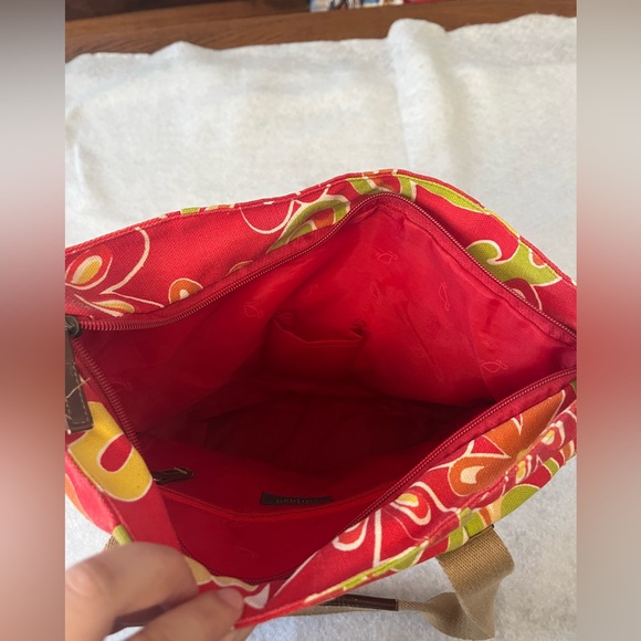 Carpisa floral printed handbag - Picture 9 of 12